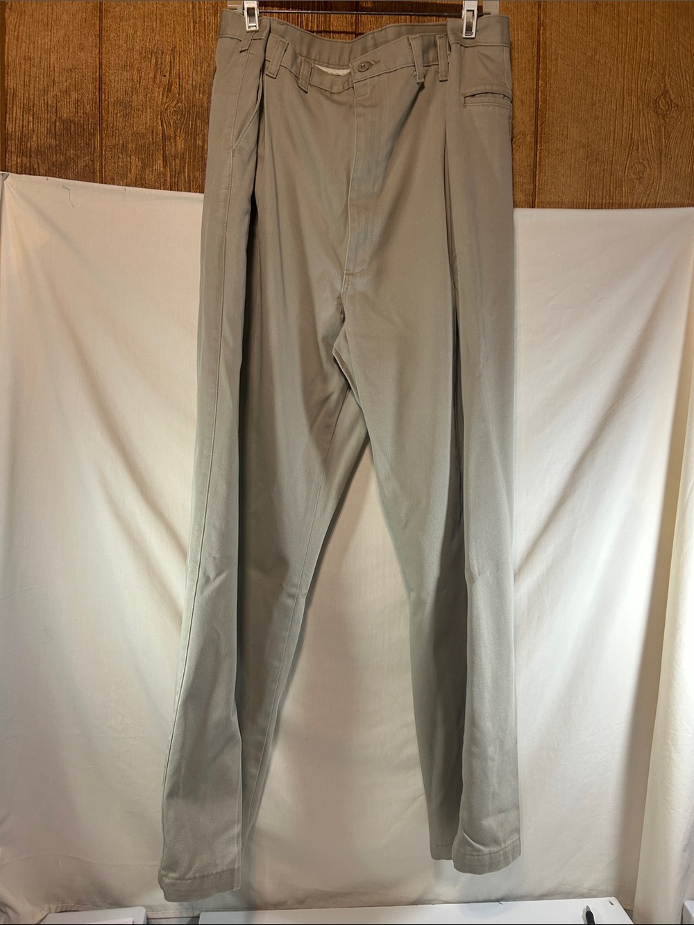 Wranglers Riata Men's Classic Straight-Leg Pants in Light Khaki